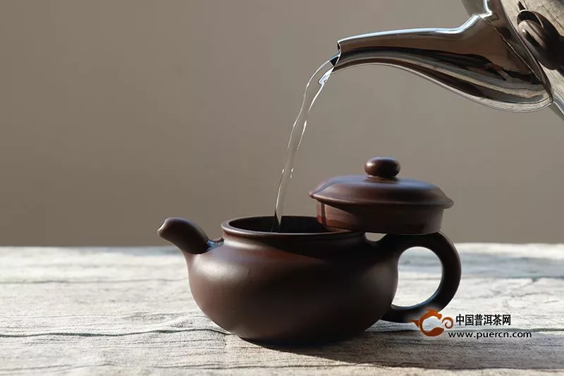 泡茶时茶叶与水的比例多少才合适
