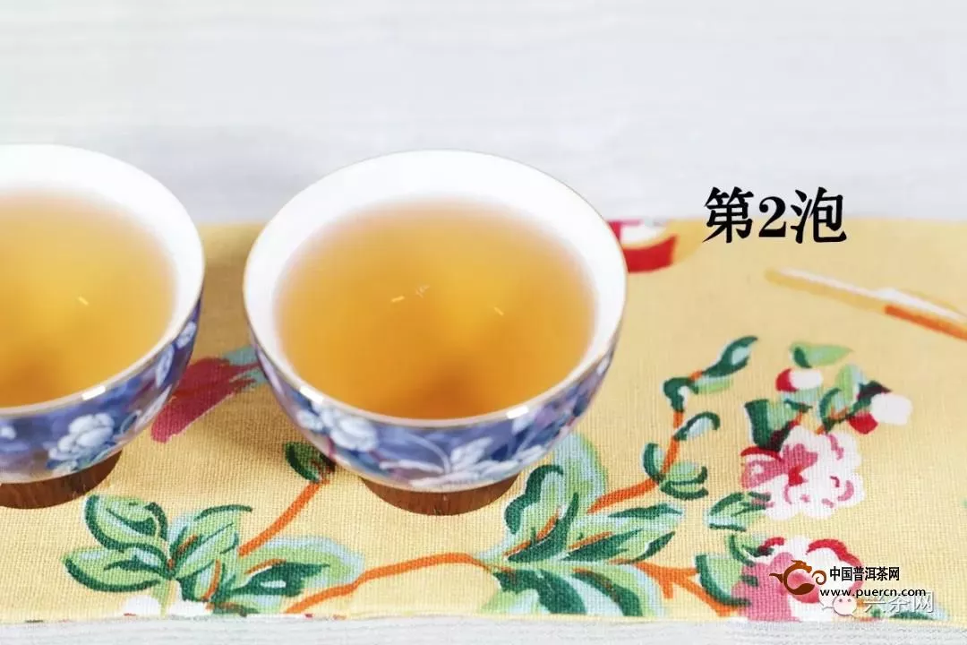 茶气十足、汤感纯净品双陈普洱2011年“石磨大红印”