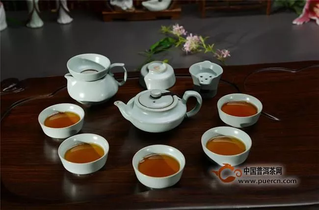 喝红茶的茶具选择