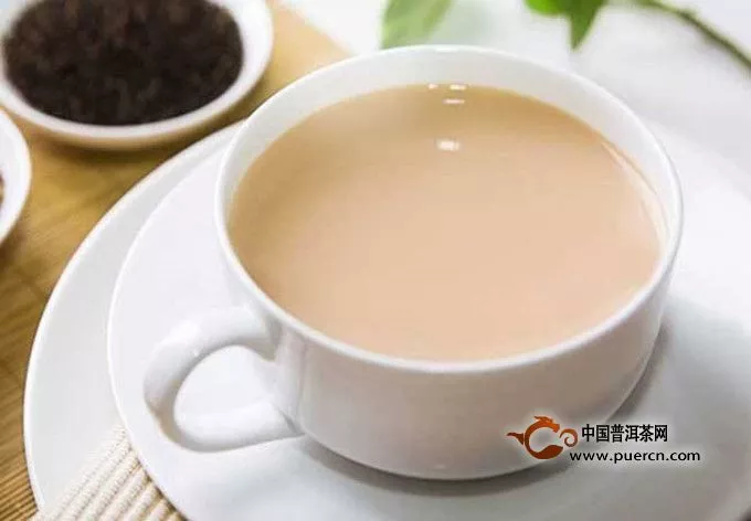 如何用红茶自制奶茶