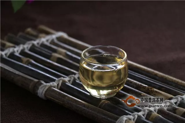 【原創(chuàng)】好好喝茶，不要裝不要作，否則會尷尬