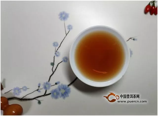 來自大理無量山的韻味——試飲俊仲號紫條茶