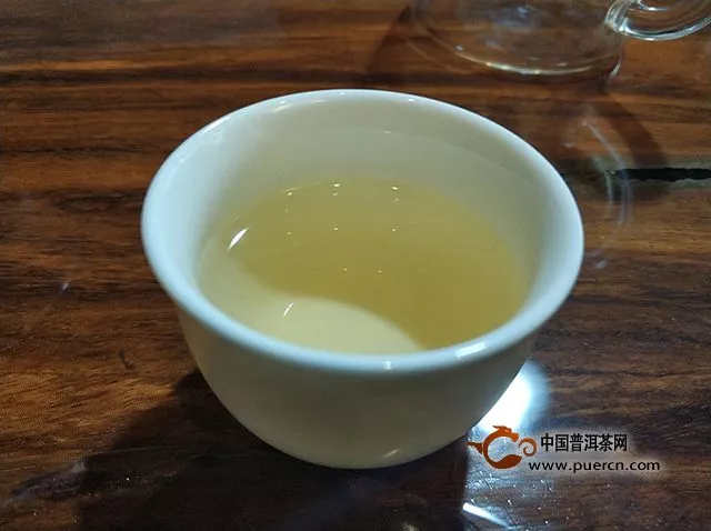 中秋月圓遇靈葉，茶醉秋風無俗聲-2018年八角亭冰島古樹品評記