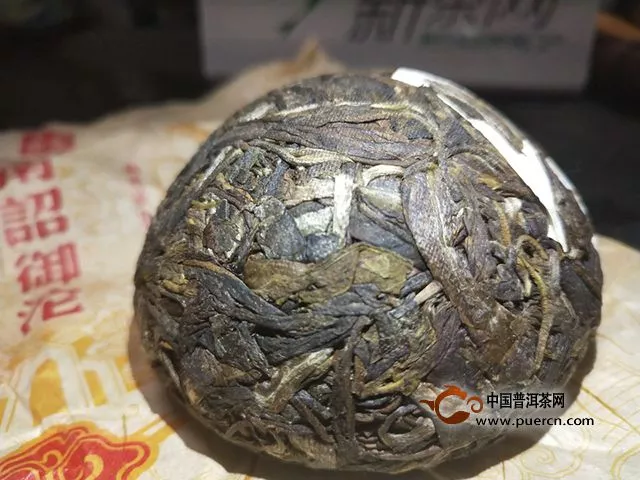 一杯融入五年時(shí)光的茶湯——記南詔御沱開湯貼