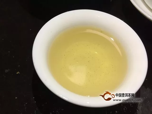 一杯融入五年時(shí)光的茶湯——記南詔御沱開湯貼