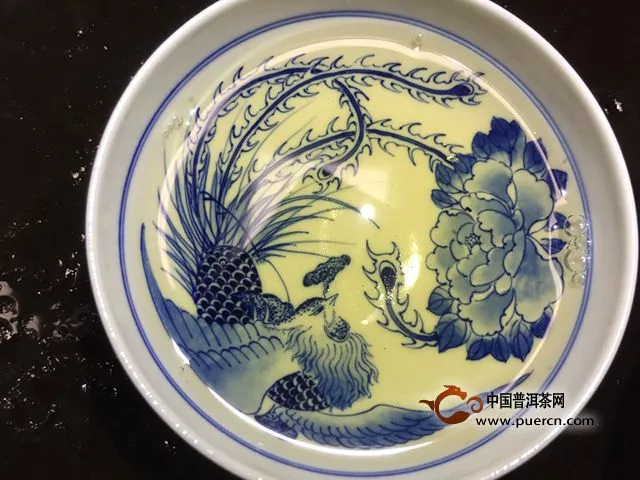 一杯融入五年時(shí)光的茶湯——記南詔御沱開湯貼