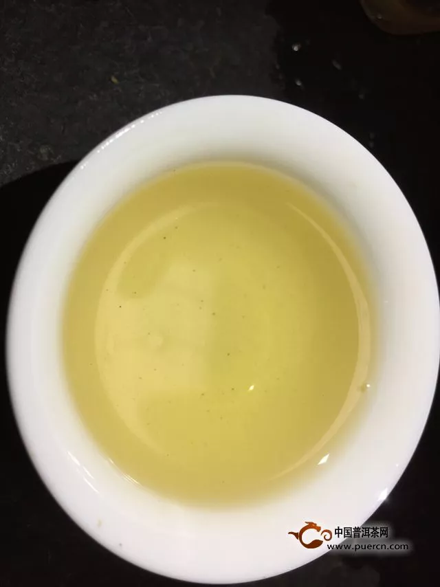 一杯融入五年時(shí)光的茶湯——記南詔御沱開湯貼