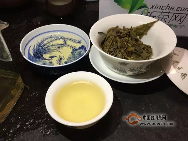 一杯融入五年時(shí)光的茶湯——記南詔御沱開湯貼