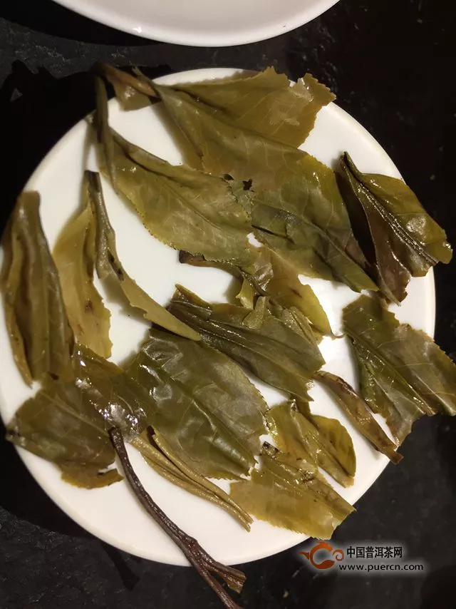 一杯融入五年時(shí)光的茶湯——記南詔御沱開湯貼