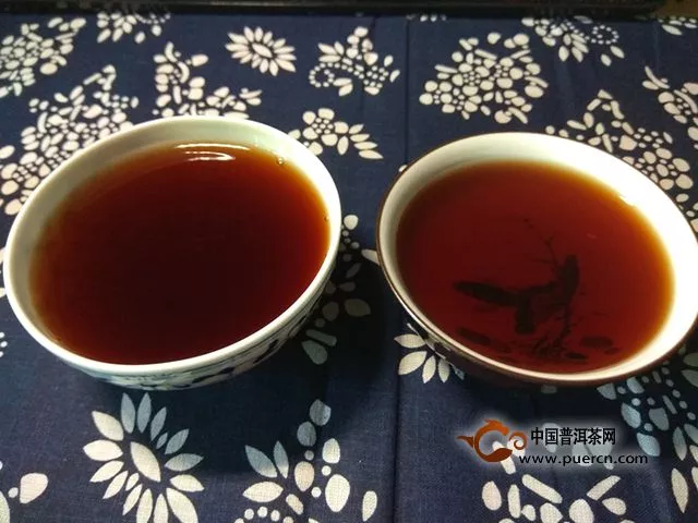 【红浓透亮】蒙顿茶膏-易武春晓（熟茶）测评