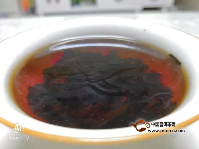 酒紅色誘“千山葉”老茶頭！