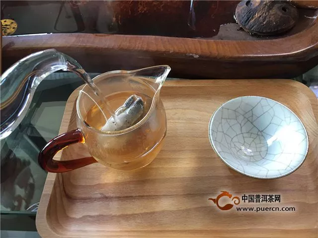 隨手之小品——2018年大益 檸檬普洱 熟茶