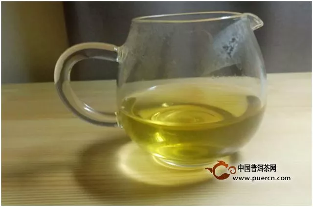 2018年八角亭冰島老樹(shù)生茶試用測(cè)評(píng)