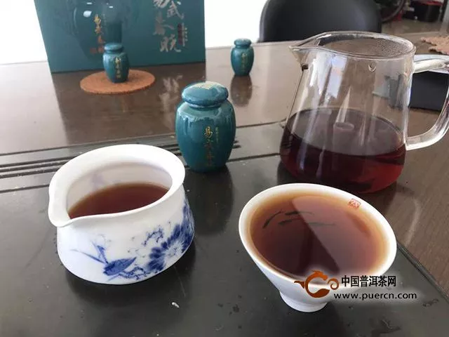 如葡萄酒般迷人｜2018年蒙顿茶膏易武春晓熟茶评测报告