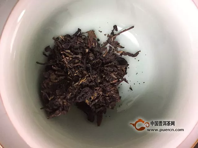 老料陈茶的独特魅力——2013年下关十载历练铸造飞台号泡饼评测