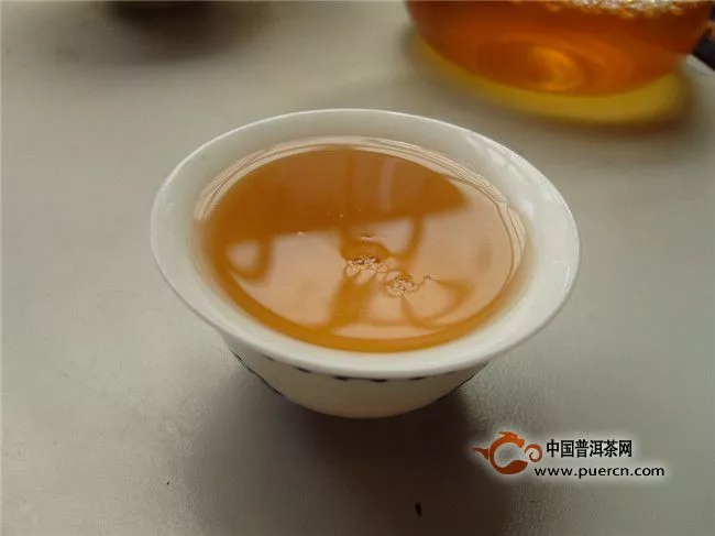 什么是优质红茶的"金圈"和"冷后浑"？