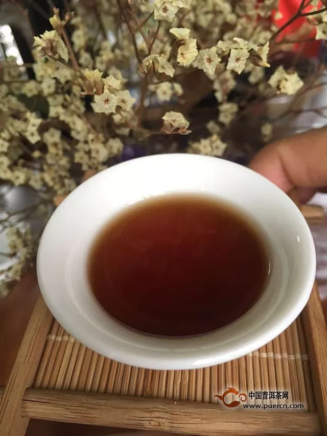 品茶人的臻品：小青柑茶