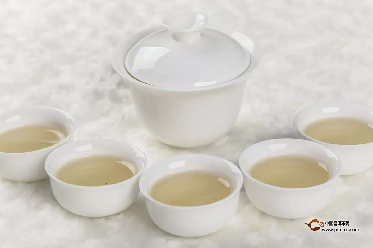 白瓷茶具适合泡什么茶
