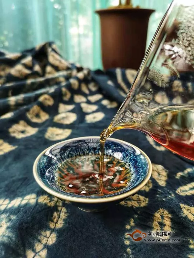 甜香柔和—— 大益醇香四季熟茶评测