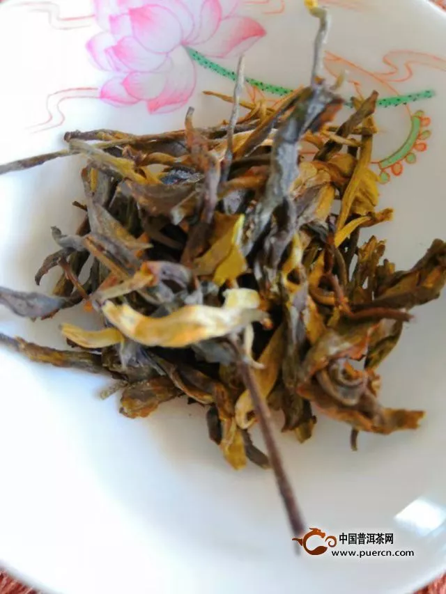 拉佤布傣大富赛古树茶试用测评