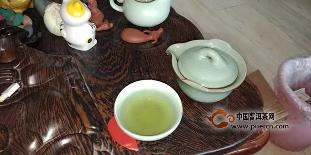 下關(guān)蓮心緊壓茶品鑒報告