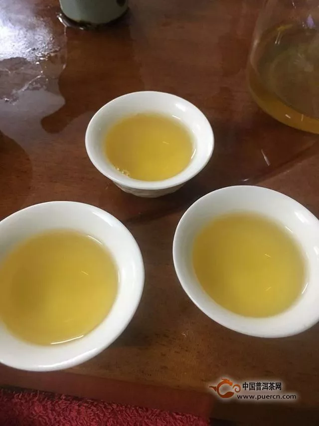 好一個南糯山古茶——一任天真