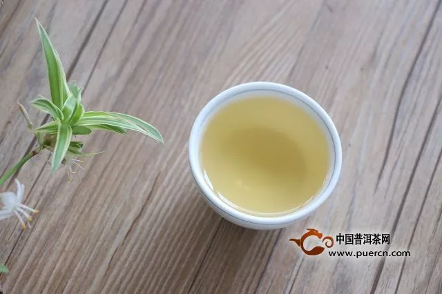 绿茶中对人体健康有益的成分有哪些？