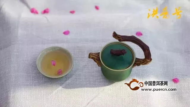 普洱茶的回甘与生津！