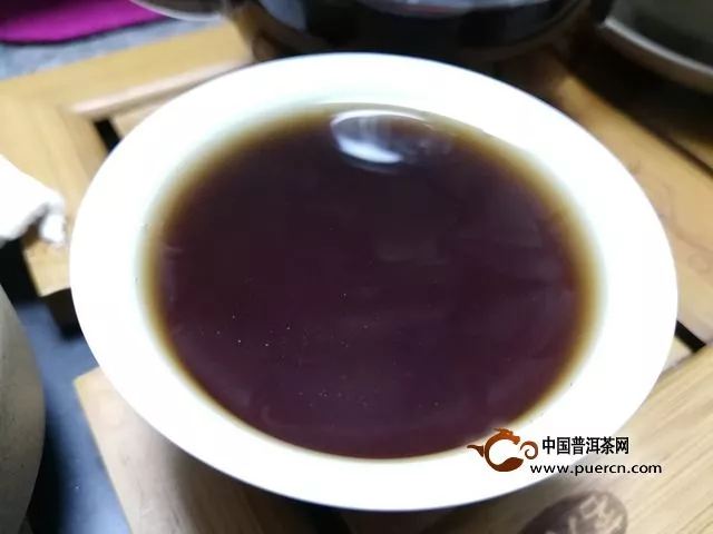 味釅湯紅濃——2017年信茂堂戰(zhàn)國(guó)七雄之楚熟茶品測(cè)