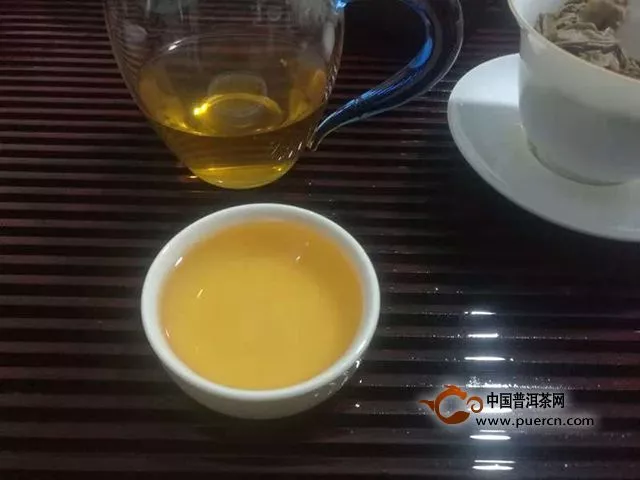 2018年八角亭7520生茶饮用报告
