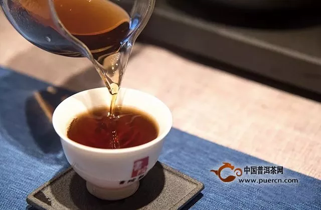 【用班章茶区古树茶做发酵实验，专注不止于眼前】千堆古树熟茶发酵计划第十期