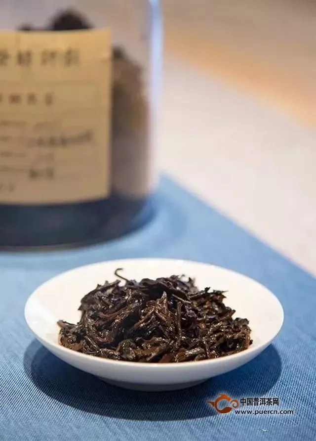 【用班章茶区古树茶做发酵实验，专注不止于眼前】千堆古树熟茶发酵计划第十期