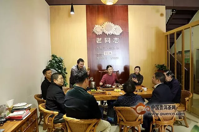 “海湾20年·一路丰行·百店巡礼”巡访团在南宁、弥勒与合作商及茶友交流