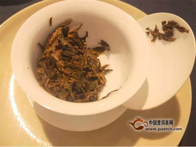 2015年拉佤布傣大富赛合生茶评测报告