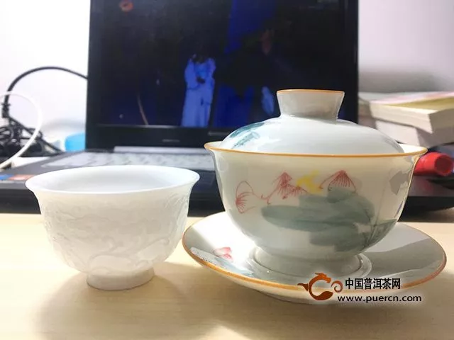 一看二闻三品——“中茶牌”福禄寿禧普洱生茶