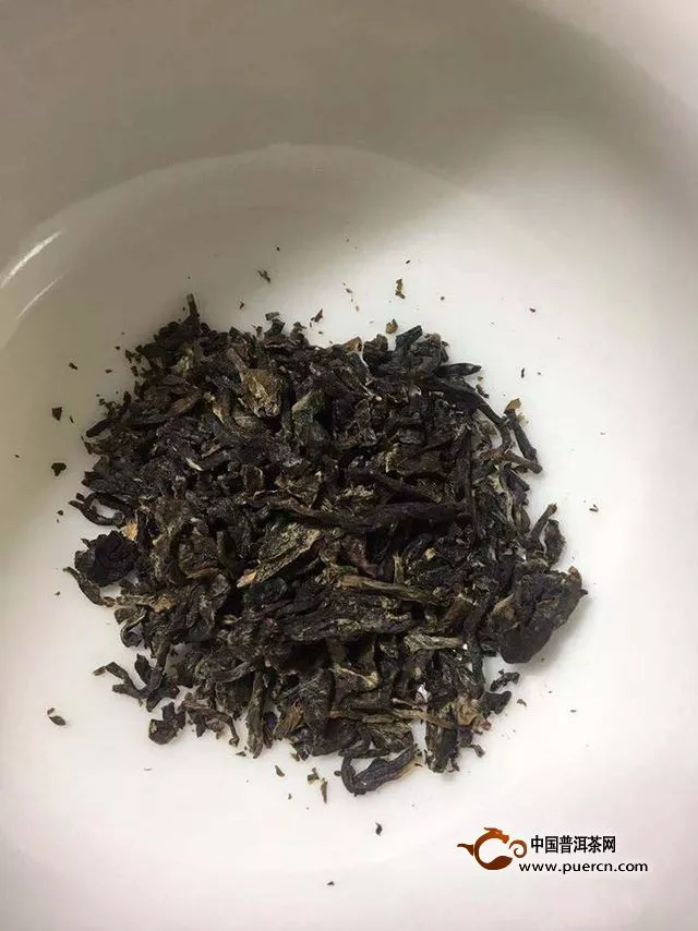 一看二闻三品——“中茶牌”福禄寿禧普洱生茶