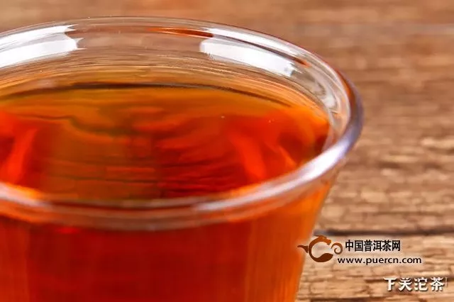【品鉴】枣香古树砖茶——冬季优选，枣香迷人的暖饮！