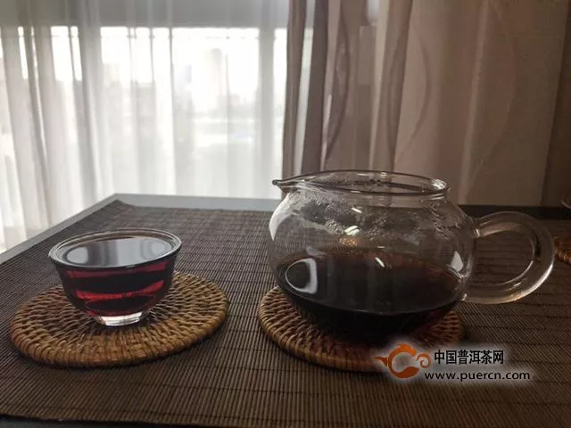 品味陈年-德凤普洱熟茶