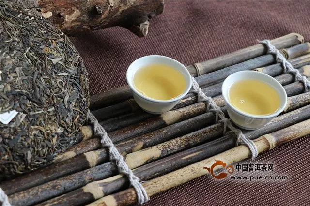 如何区分普洱茶老茶和新茶？老茶和新茶哪个好？