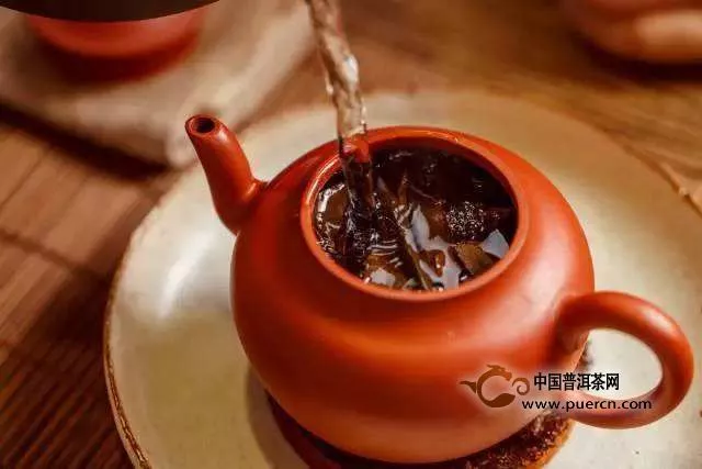 白茶紫砂壶的冲泡方法