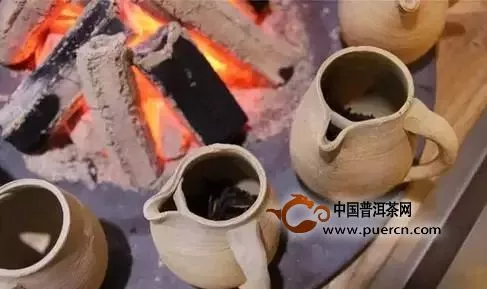 茶葉受潮怎么辦？受潮的茶葉還能喝嗎