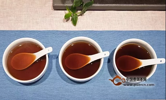 【向上的力量：鲜活的苦】千堆古树熟茶发酵计划第十七期曼新竜古树熟茶