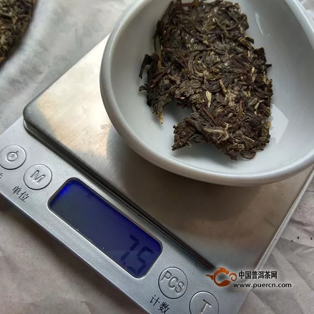 一任天真倚邦細(xì)腰子古樹純料茶測評報告