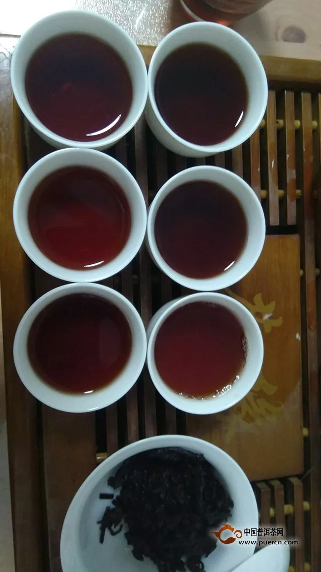 2012年德昂老树熟茶--德凤品牌熟茶初试