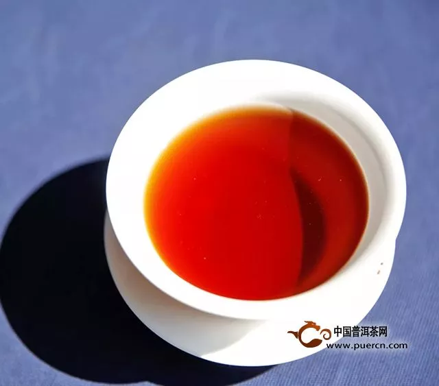 下关沱茶：【壹沱】普洱茶在渥堆发酵过程中的变化（下）