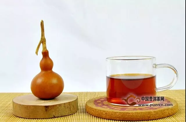 中茶：【“红、浓、陈、醇”之“陈盒”】一抹陈香，凝固时间