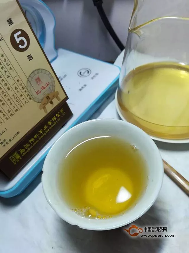 品鉴2019年八角亭珠圆玉润生茶