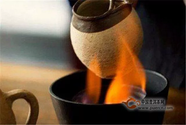 烤茶：彝族的相亲习俗