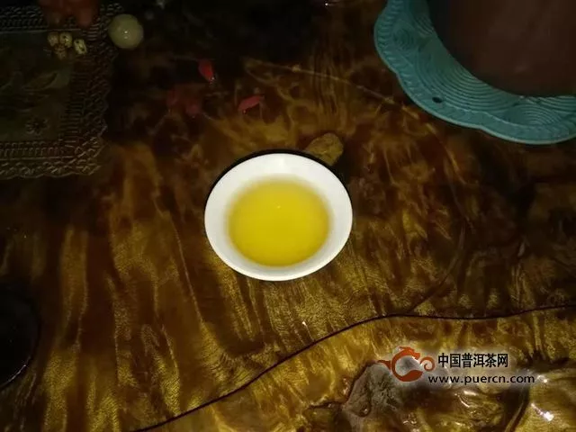 2018年彩农茶秋老布朗生茶试用评测