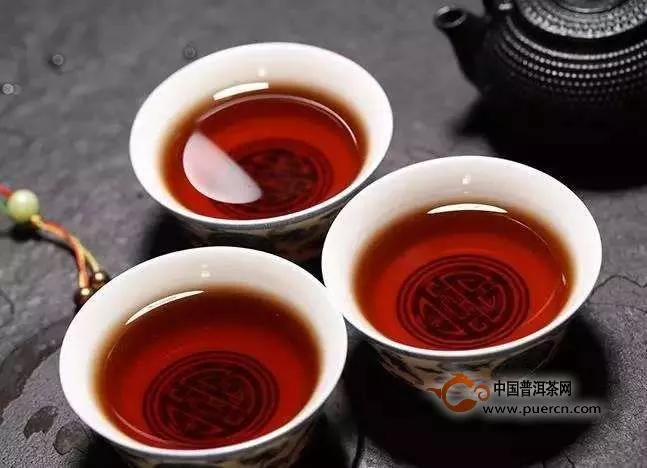 喝紅茶會(huì)上火嗎?